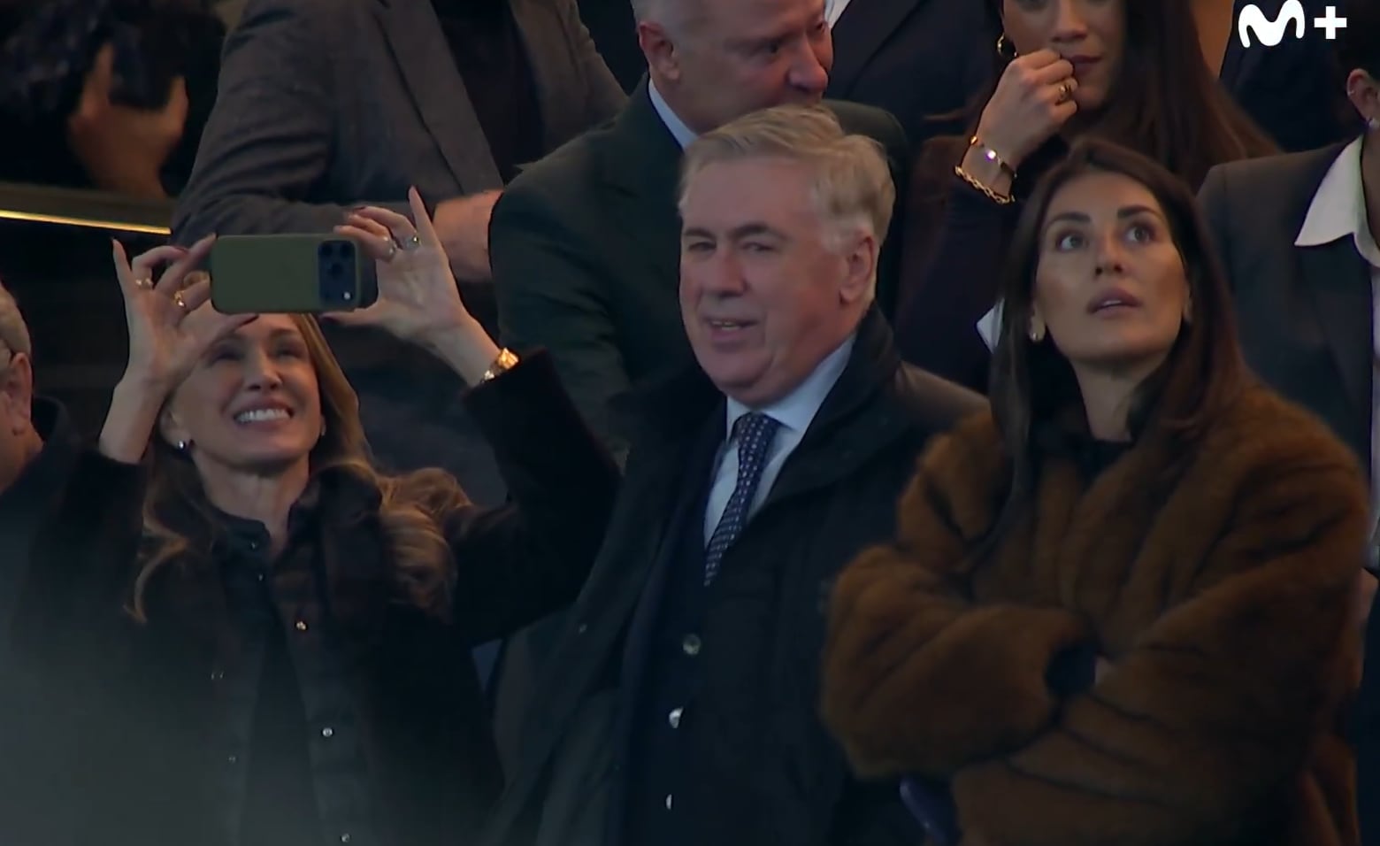 "¡Hala Madrid y nada más!": Carlo Ancelotti canta entregado el himno del Real Madrid en su segunda visita al Bernabéu