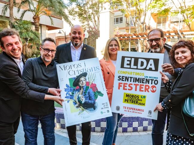 Miembros de las corporaciones municipales de Elda y Petrer se unen para promocionar los Moros y Cristianos