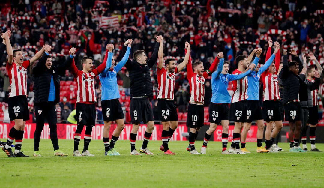 Los jugadores del Athletic celebran el pase a cuartos de final de la Copa del Rey