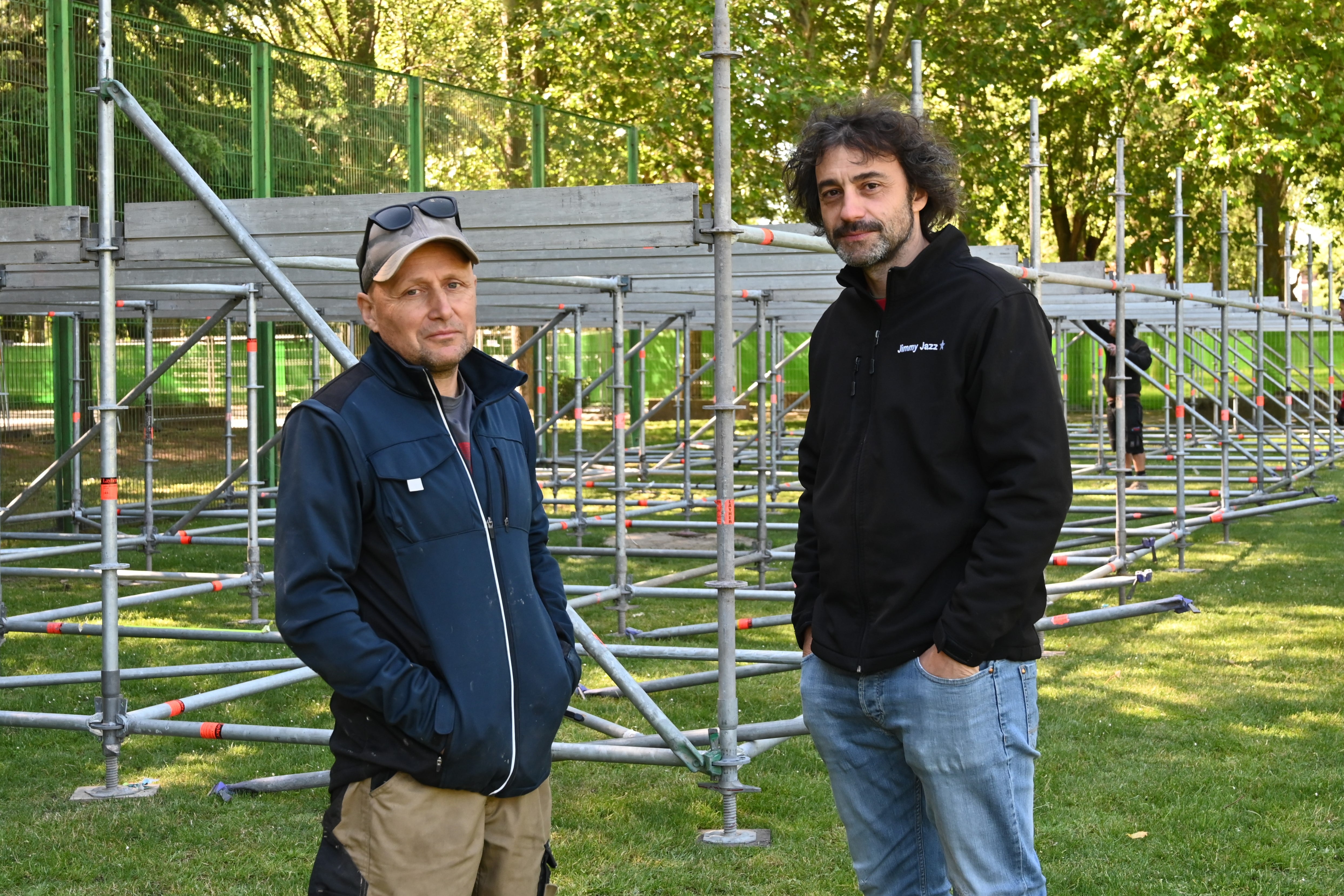 Palencia Sonora David García y Juan Cruz Pascual en el parque del Sotillo. Almudena Álvarez/EFE