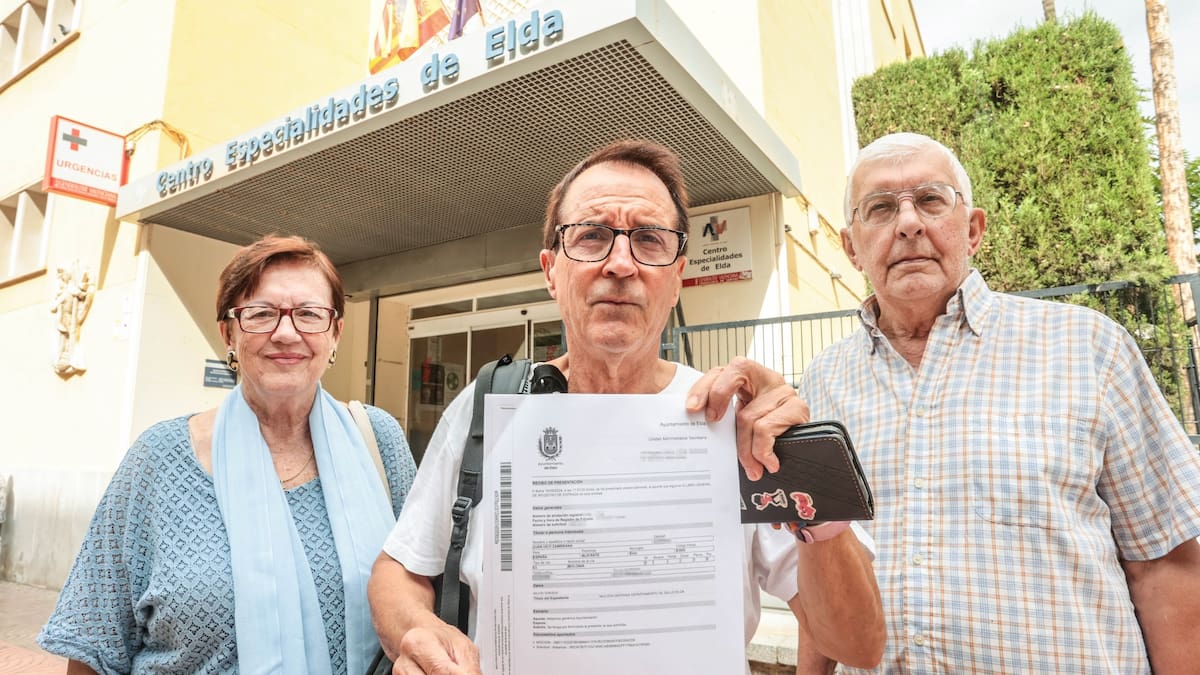 La Plataforma de Pensionistas de Elda denuncia la situación que atraviesa la sanidad pública en el municipio