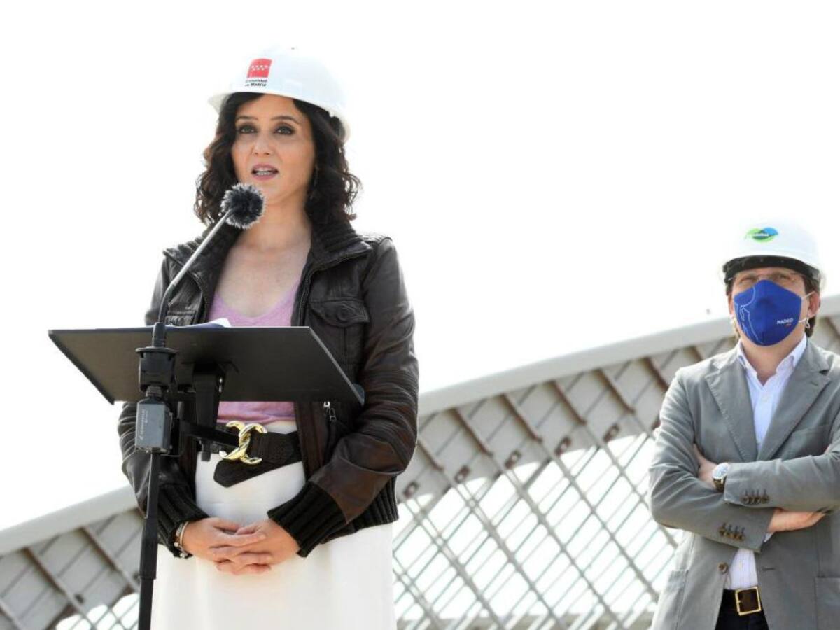 Díaz Ayuso propone que las empresas puedan comprar sus propias dosis para vacunar a los empleados