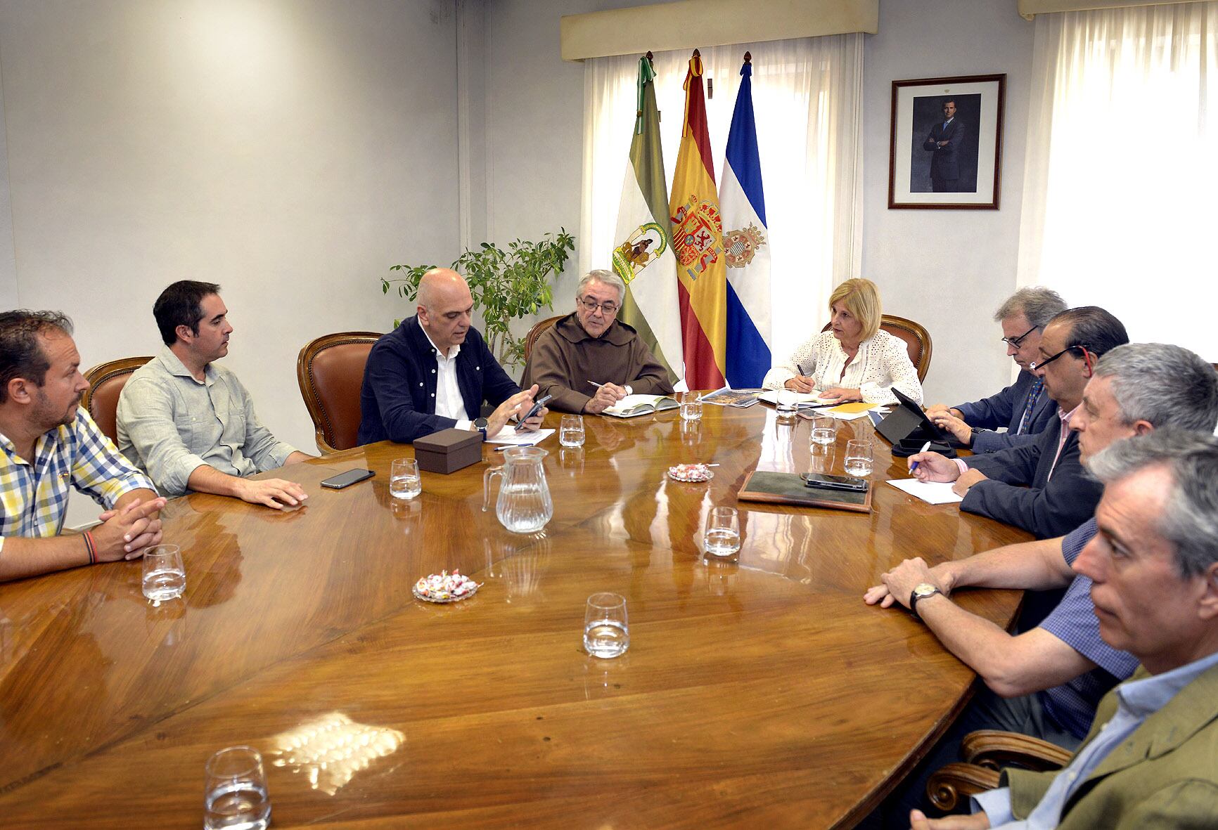 Encuentro con miembros de la Comisión Organizadora del Centenario de la Coronación Canónica de Nuestra Señora