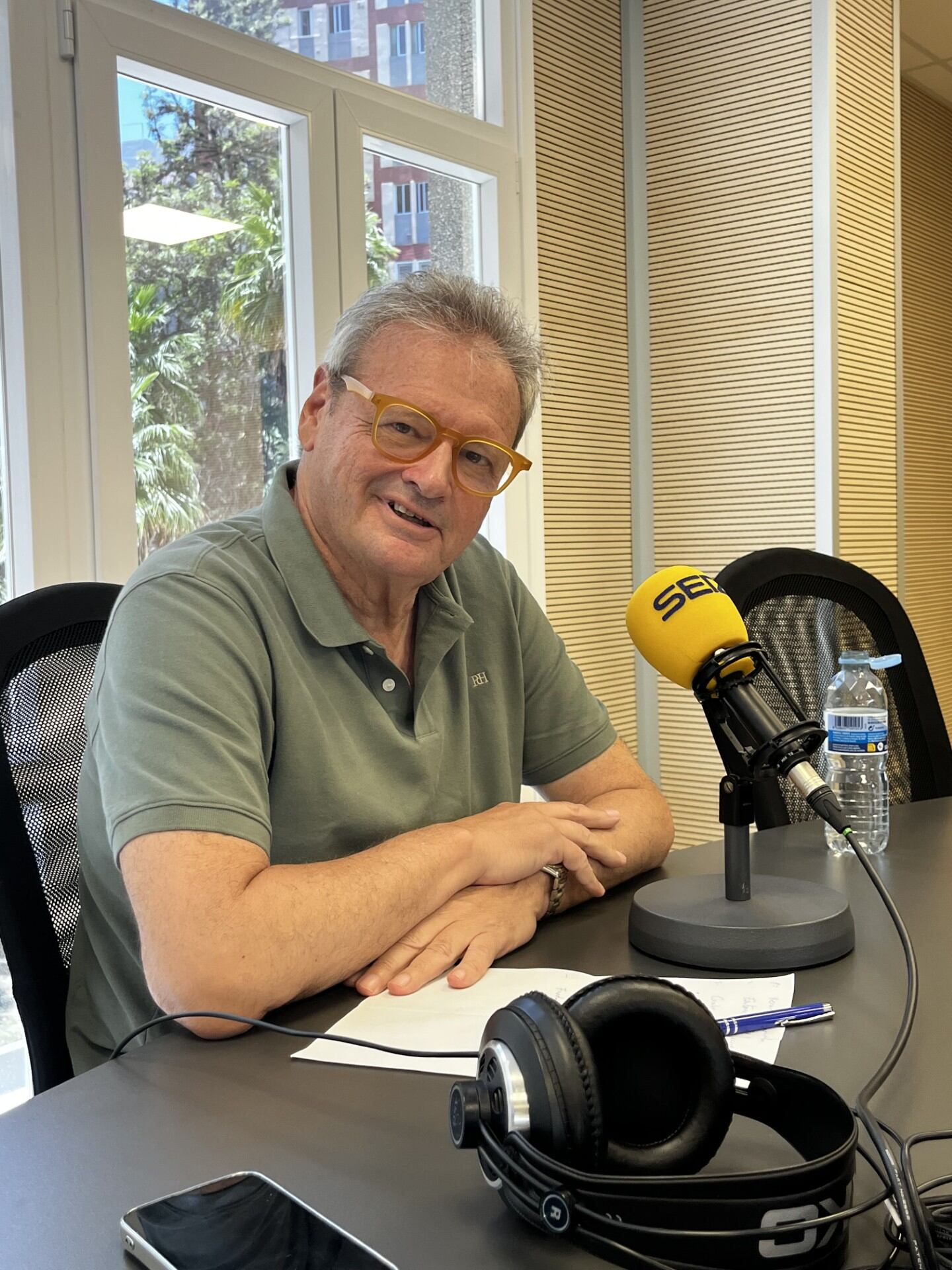 Sergio Batista, presidente del Costa Adeje Egatesa, en los estudios de Radio Club Tenerife.