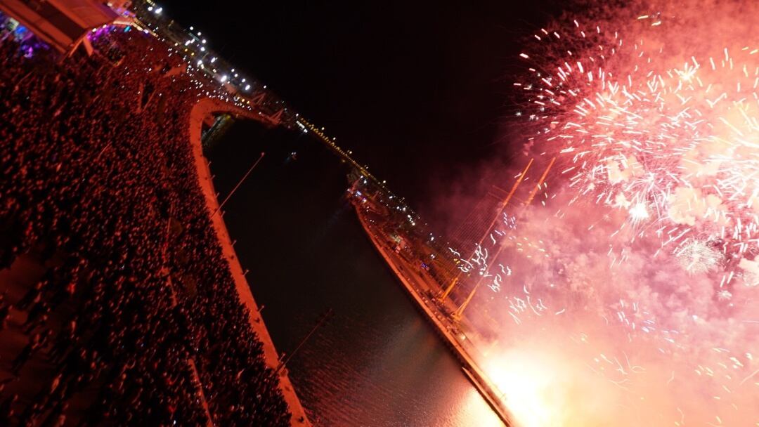 Espectáculo pirotécnico de Ricardo Caballer en La Marina de Valencia, en febrero de 2018