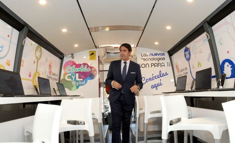 Quiñones ha presentado en León el Ciberbús