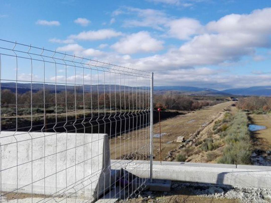 Terrenos de Otero (Palacios de Sanabria) sobre los que ha construido la estación del AVE en el mes de diciembre de 2016