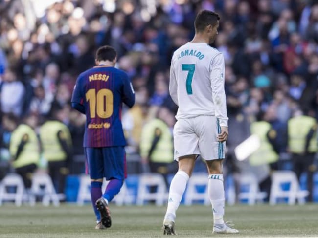 Leo Messi y Cristiano Ronaldo durante un Clásico
