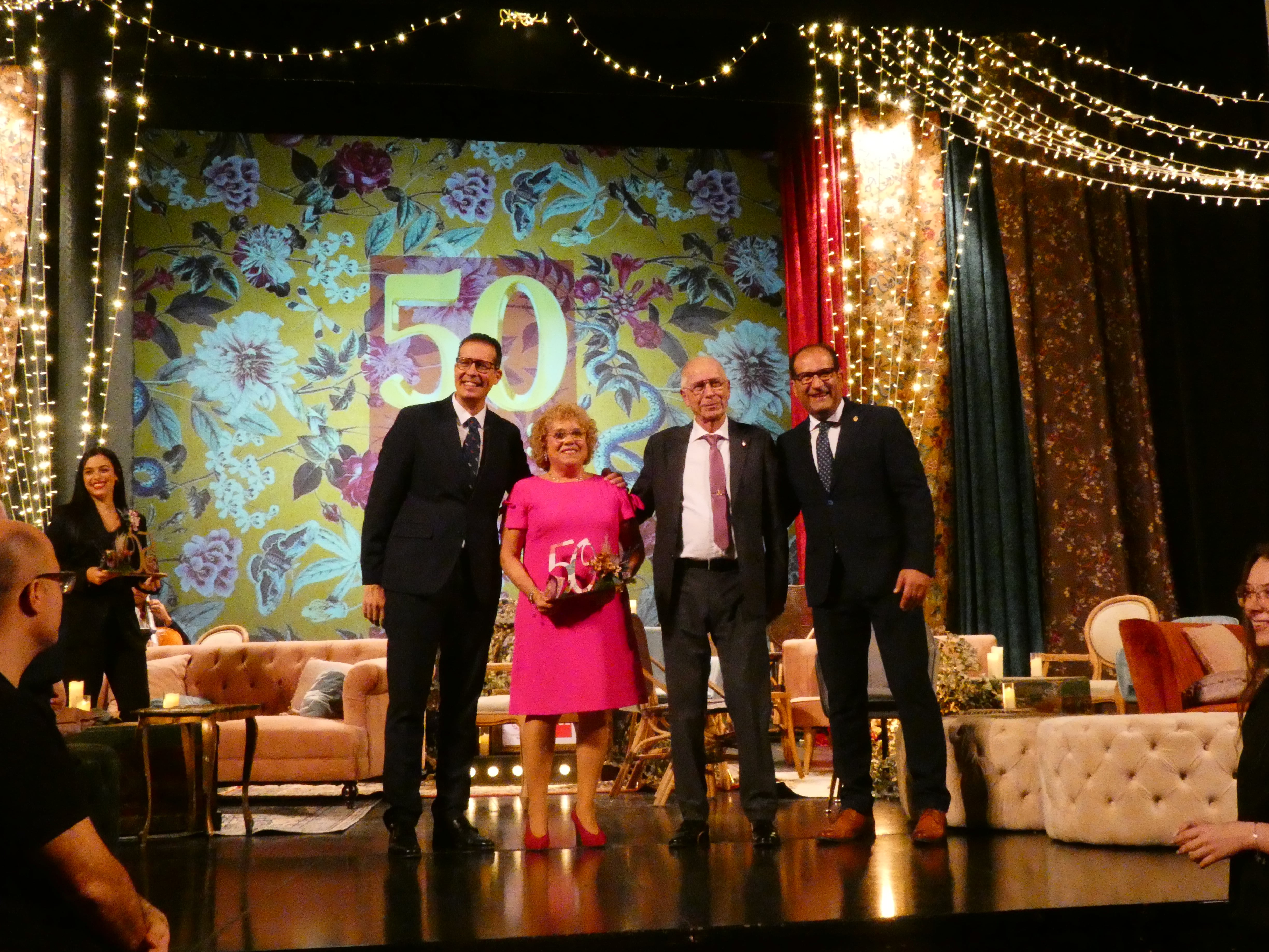 Elda celebra la gala homenaje a las parejas que cumplen 50 años de casados