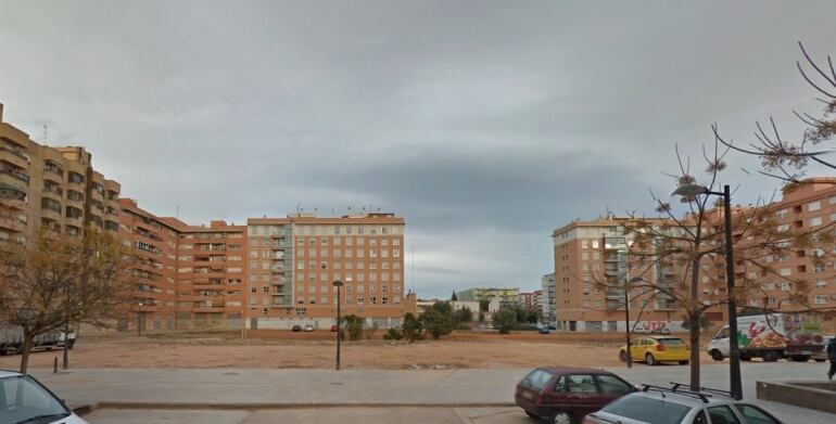 Solar en la plaza Miquel Adlert Nogueral