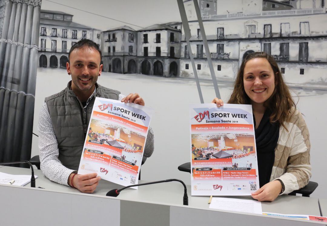 René González, director de las EDM, y la concejala Marta Mejías presentaron la actividad escolar