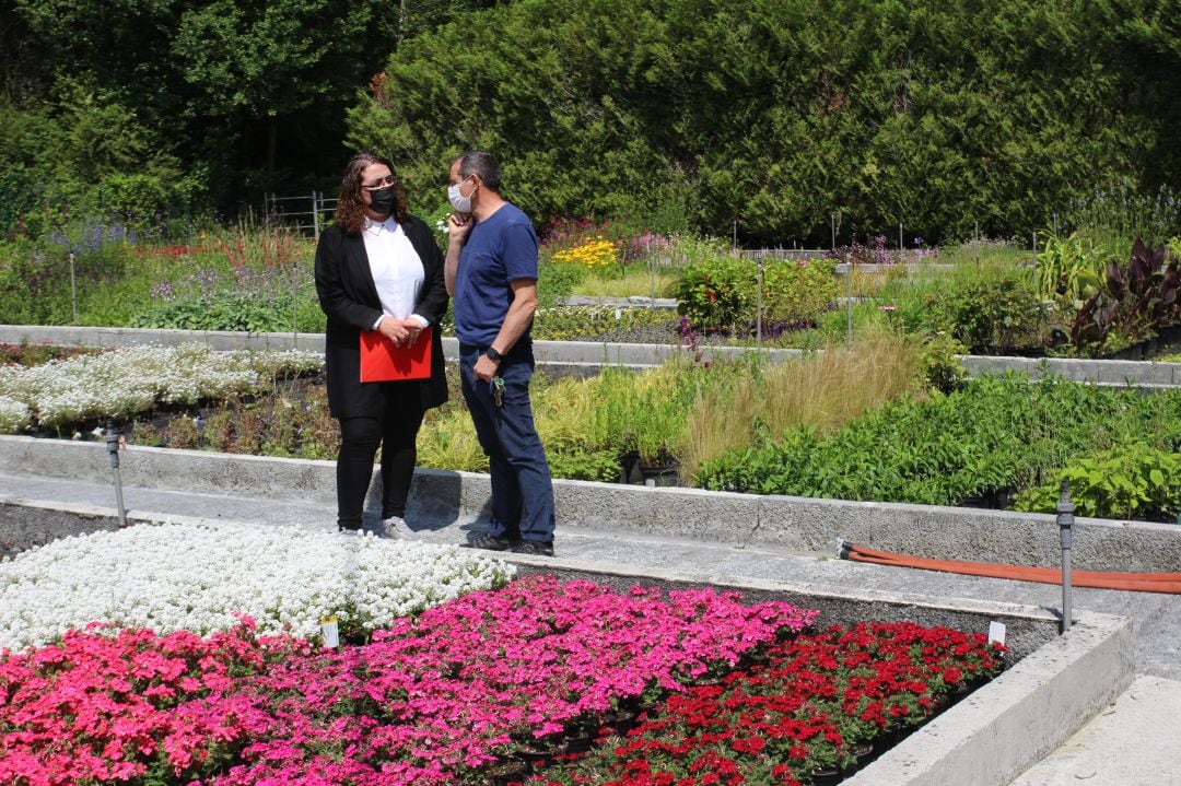 La visita de la delegada de Vía Pública, Mónica Martínez ha la instalación situada en el barrio de Meaka para dar cuenta de los trabajos en marcha del servicio de jardinería del Ayuntamiento de Irun