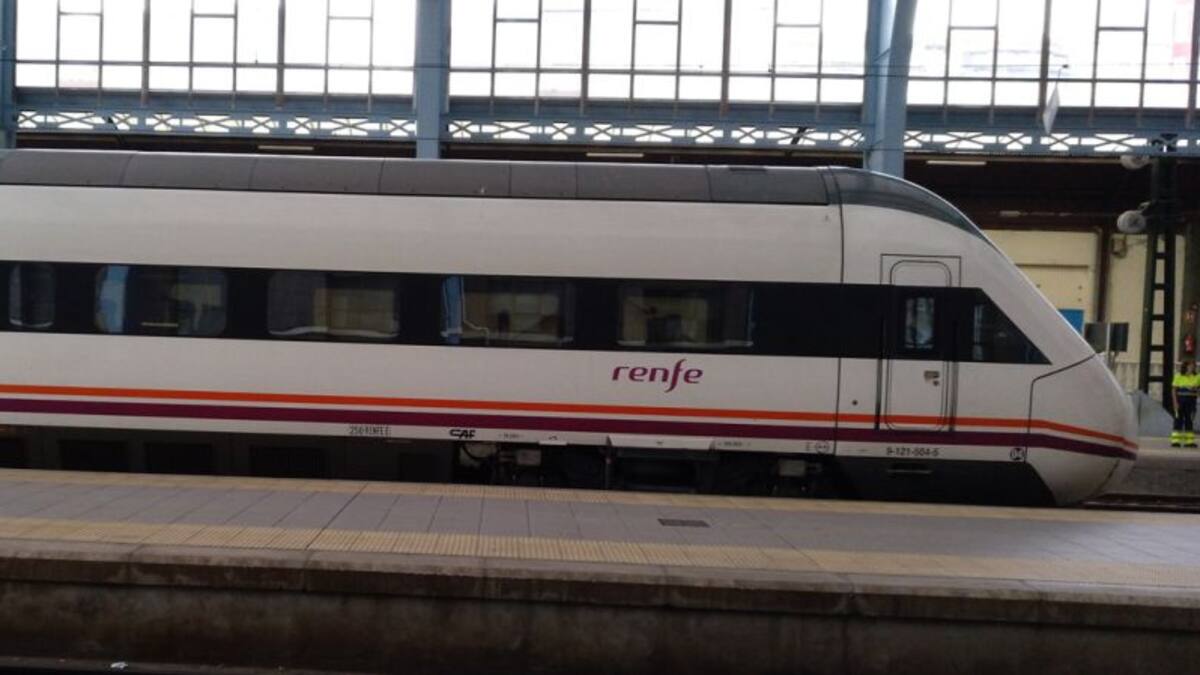 Sindicatos reclaman más frecuencias a Renfe que alega baja demanda
