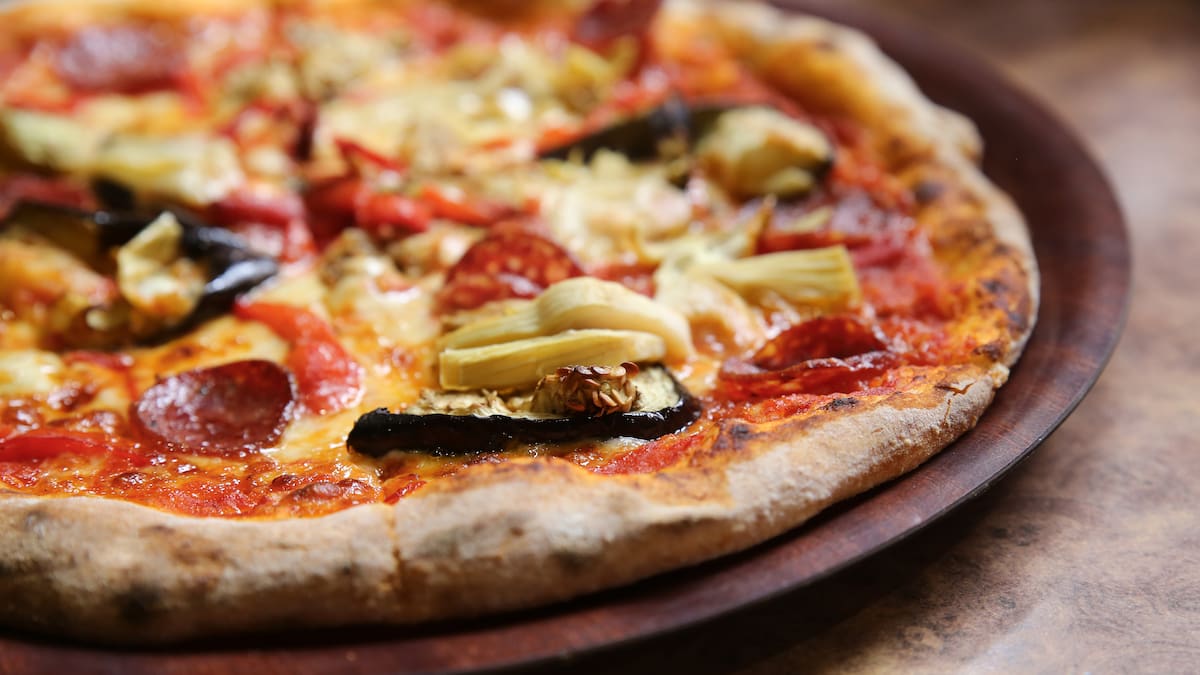 Eduardo López, maestro pizzero: "La alcachofa y los productos de la huerta funcionan muy bien"