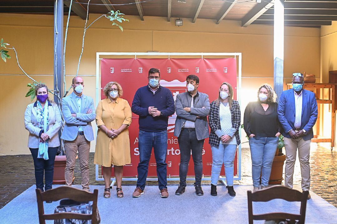 Equipo de gobierno de San Bartolomé con el alcalde Isidro Pérez al frente.