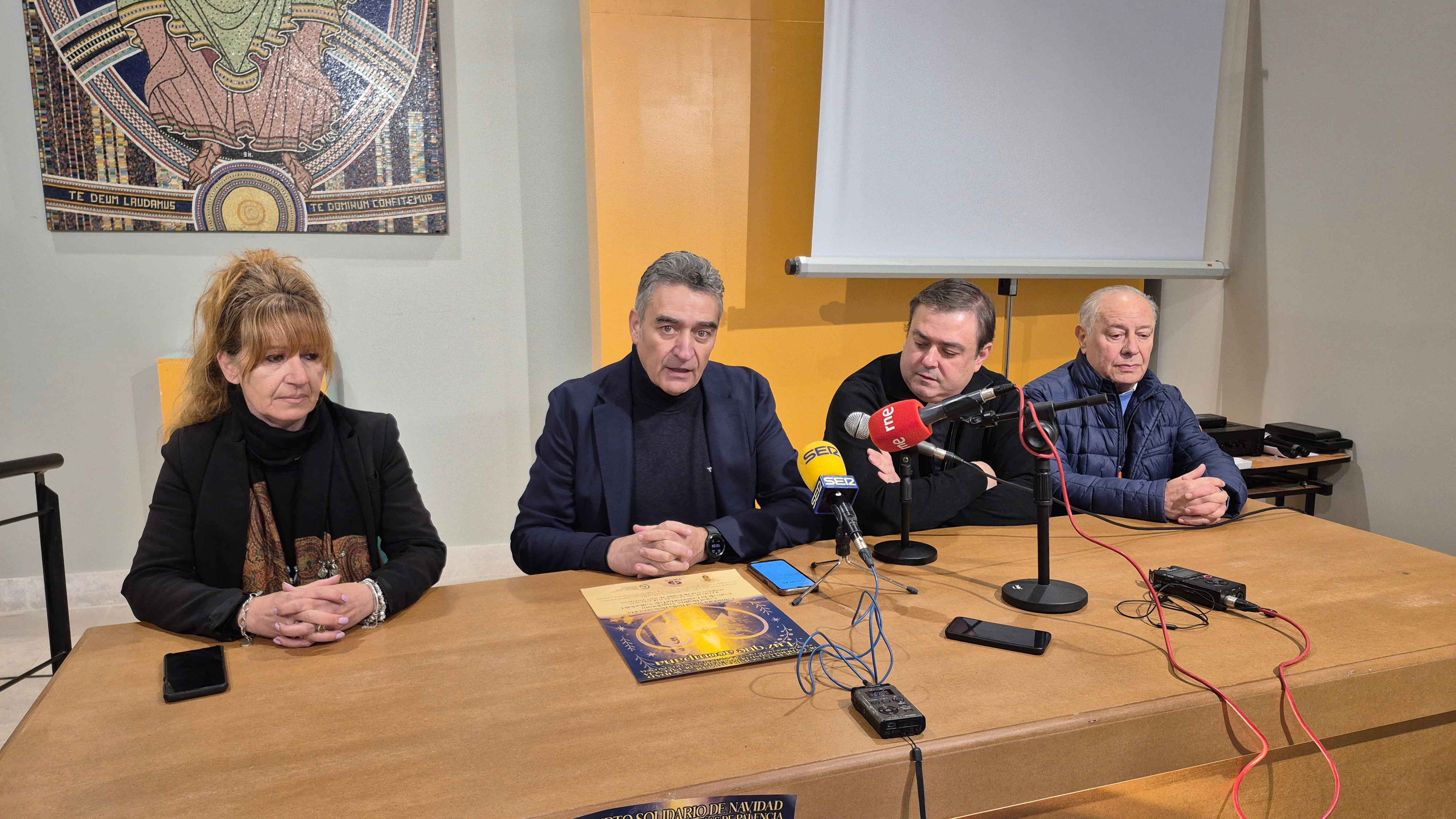 Las cofradías palentinas apuestan de nuevo por la solidaridad con "La luz que acompaña"