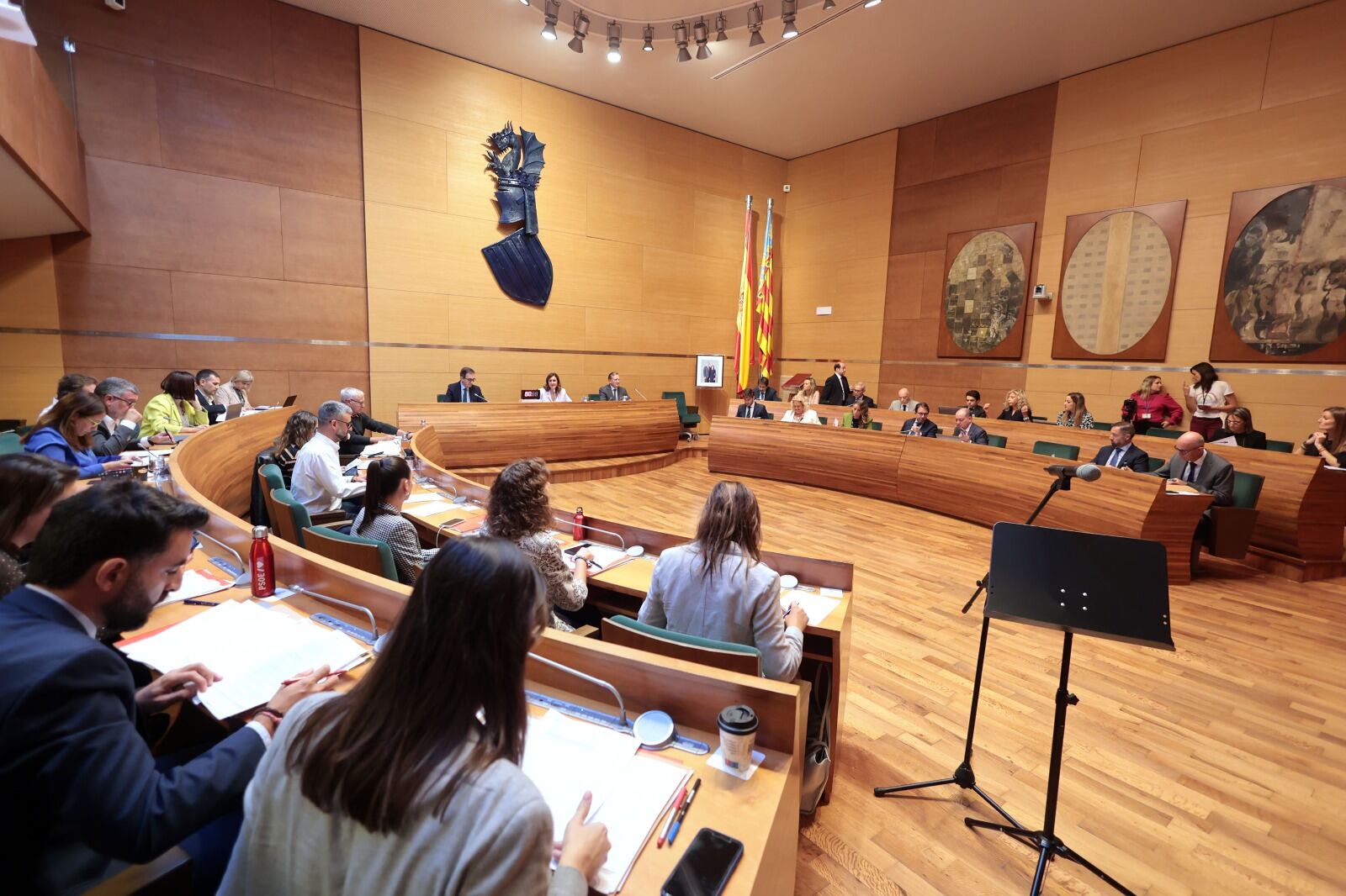 Pleno del Ayuntamiento de València reunido en la sede de la Diputació de València