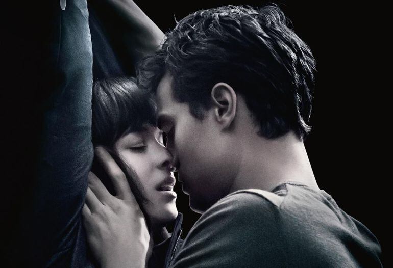 Escena de la famosa película "50 sombras de Grey" en la que se inspira la fiesta temática del día 16 en La Guarida