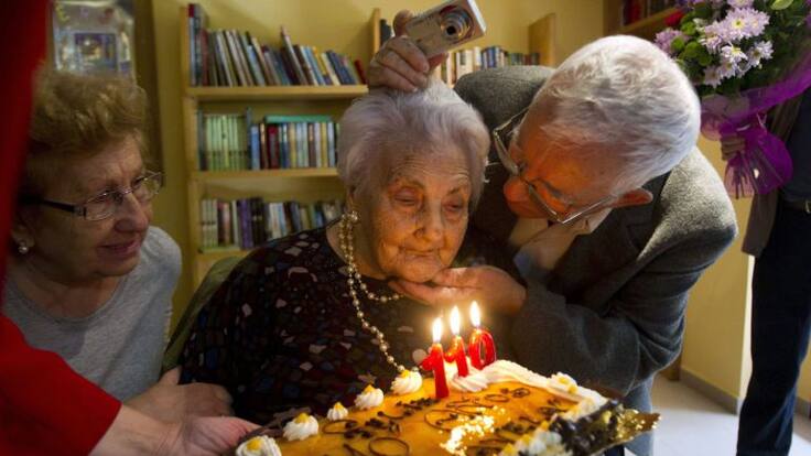 Mesa de España: La mujer más longeva de España tiene 114 años