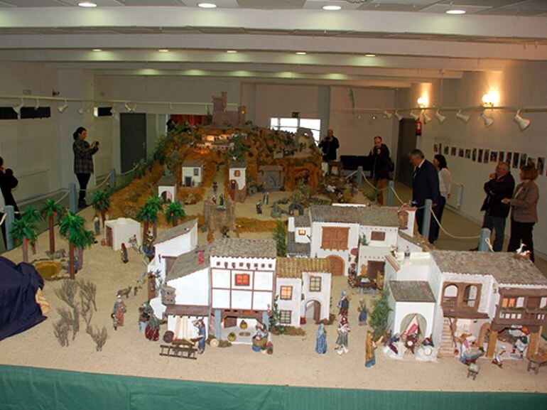 Hasta el 5 de enero se puede visitar el Belén Municipal de Colmenar Viejo en el Centro Pablo Neruda con fines benéficos