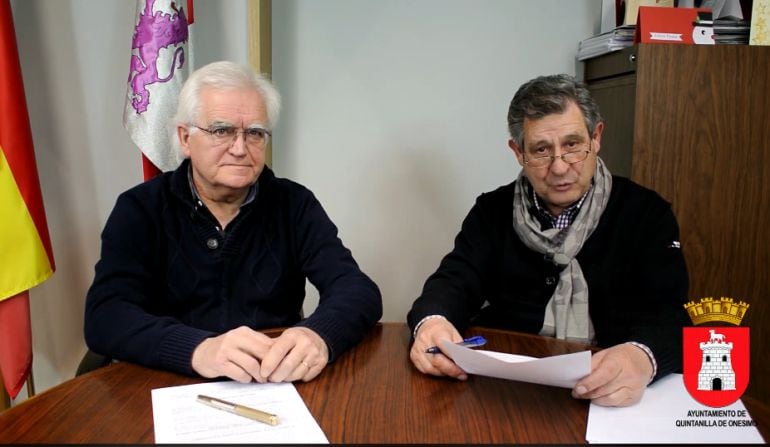 Juan Moreno y Carlos Barrio en el Ayuntamiento