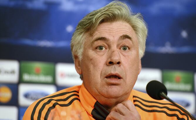 Ancelotti durante la rueda de prensa previa a Liga de Campeones.