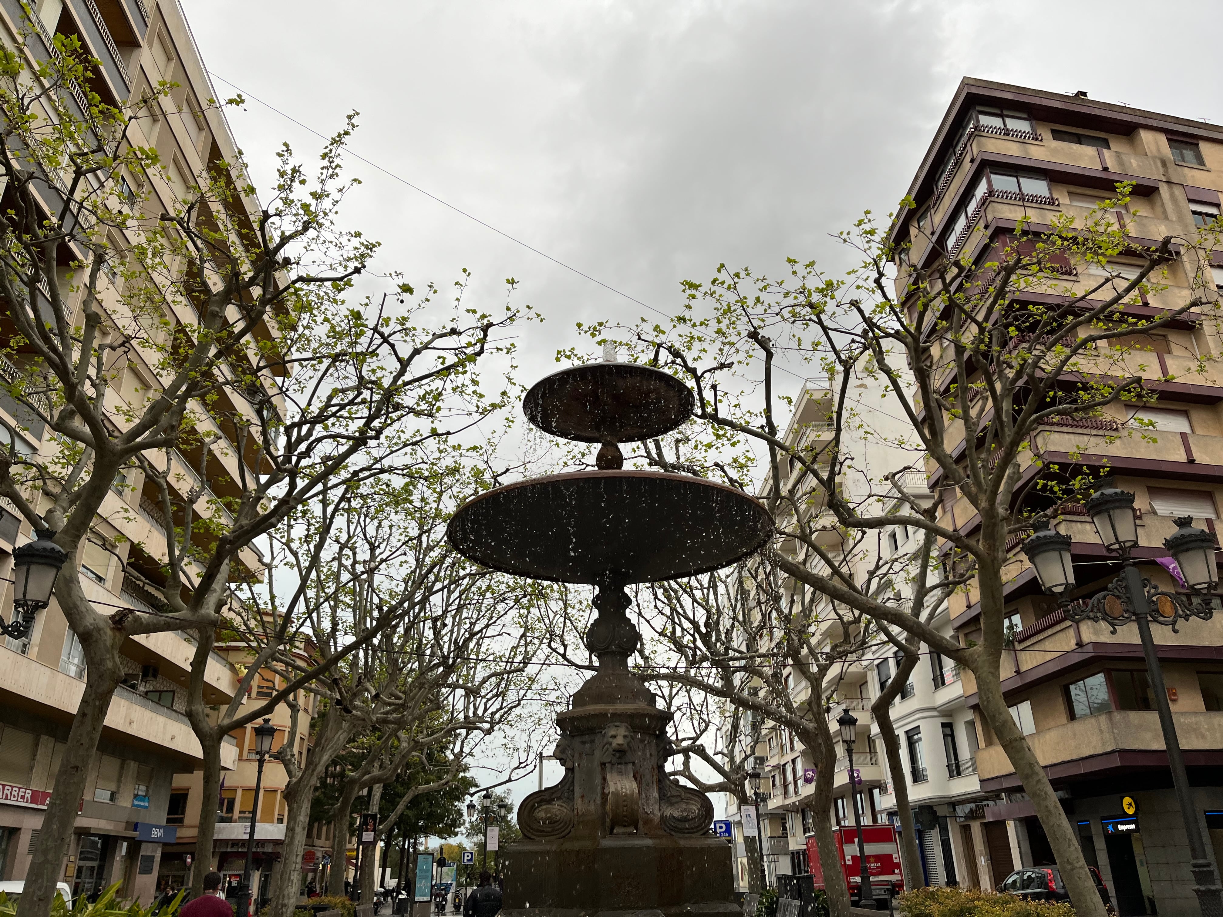 Nubes y lluvia en la ciudad de Gandia en marzo de 2022