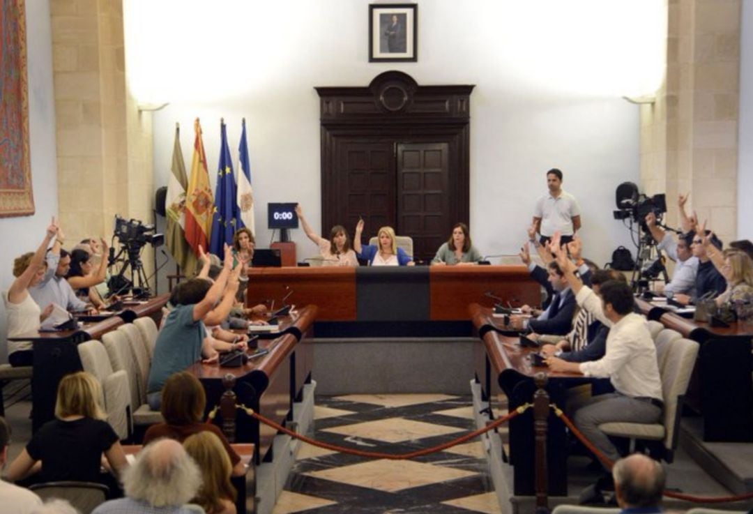 Imagen de una sesion plenaria en el Ayuntamiento de Jerez