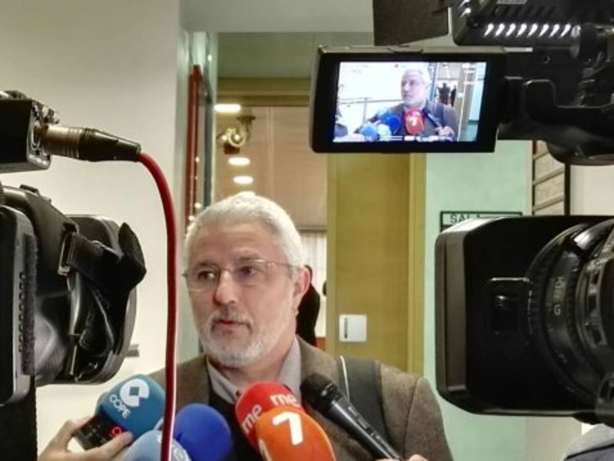 "No soy optimista ante la situación tan crítica del Mar Menor, pero hay esperanza porque está vivo"