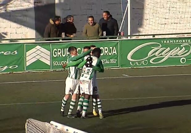 El CD Quintanar del Rey celebrando un gol ante el Atlético de Tomelloso