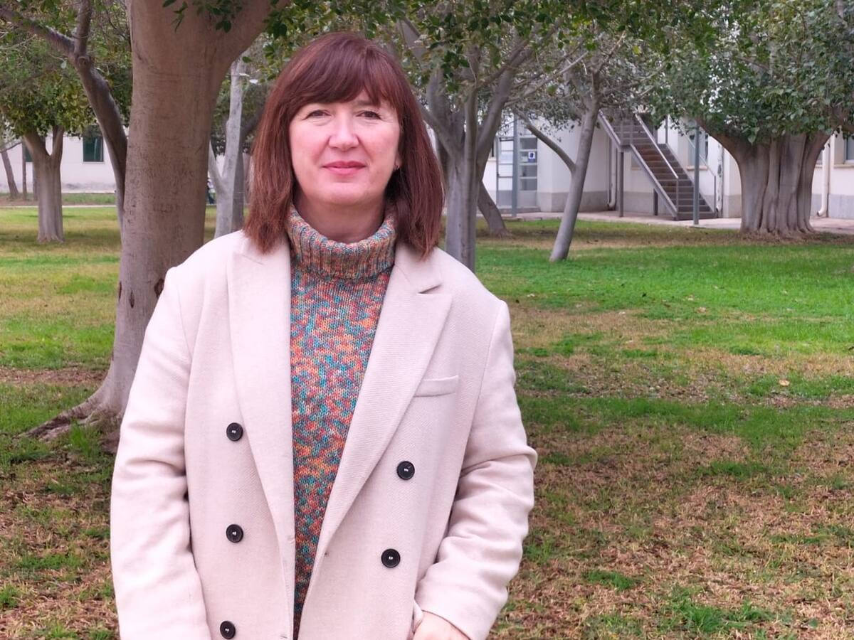 Charo Navalón, geógrafa de Elda: “Hay que apostar por las energías renovables pero analizando qué efectos tiene su implantación en el territorio”.