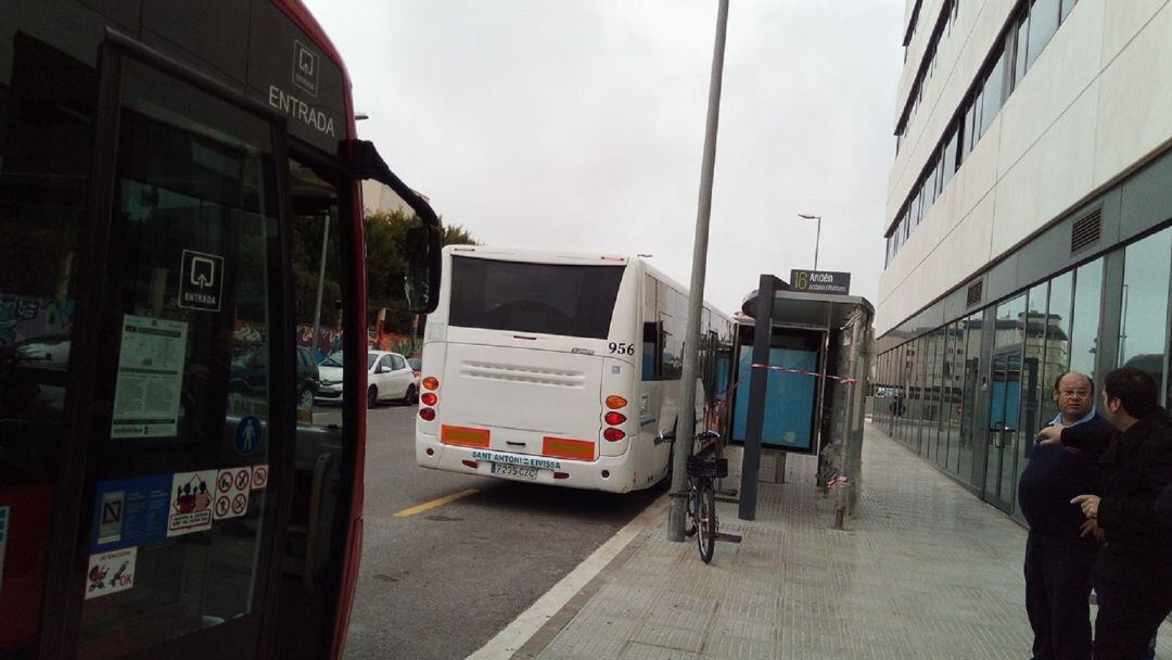 Imagen de archivo de autobuses en el Cetis