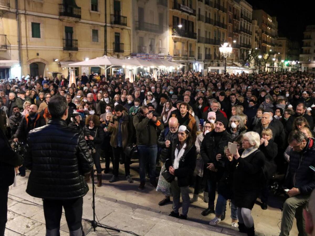 Clam a Tarragona per exigir més seguretat i una millor comunicació dels incidents a la indústria química