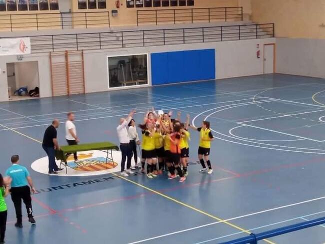 El Villena futbol sala celebra la victoria