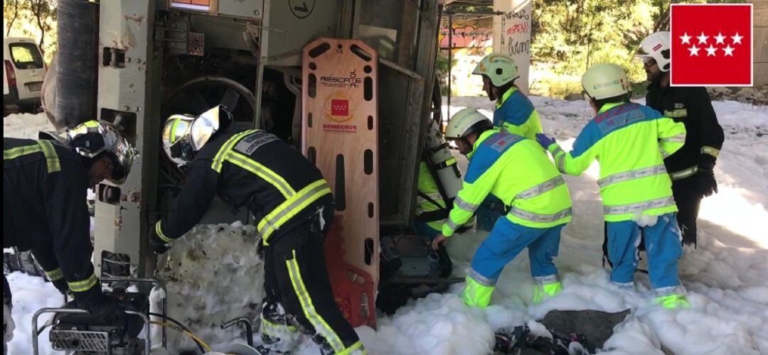 Los servicios de Emergencias participan en el simulacro de vertidos químicos