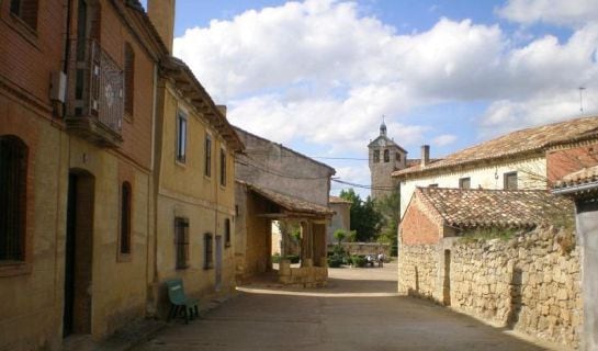 Una vista de las calles del pueblo burgalés de Castrillo Matajudíos