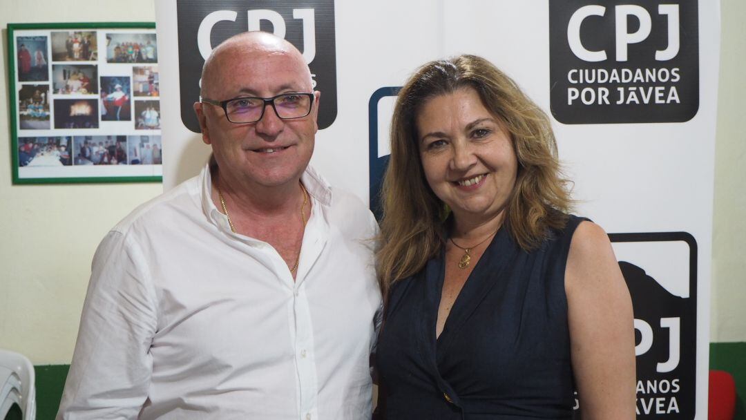 Juan Ortolá y Susana Ern, concejales de Ciudadanos por Jávea en el Ayuntamiento.