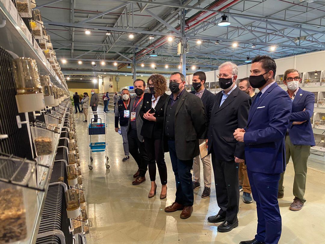 Roger Beltrán, Presidente de FOCVA; José Luis Gisbert, Presidente de IFA; Iván Castaños, Secretario Autonómico de la Vicepresidencia; Beatriz Serrano, directora general de IFA; y José Manuel Yélamos, Presidente de UOM.