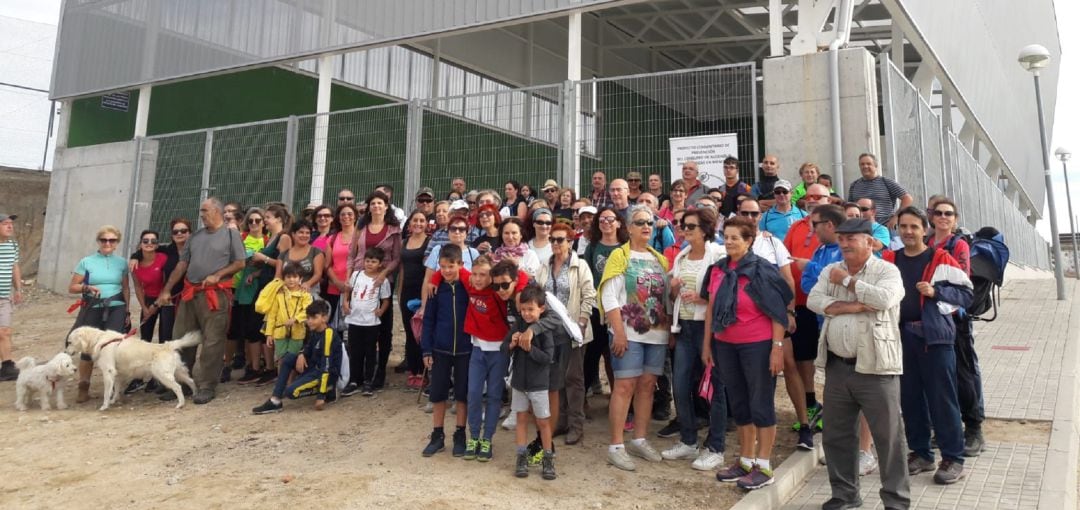 En la marcha participaron un centenar de personas