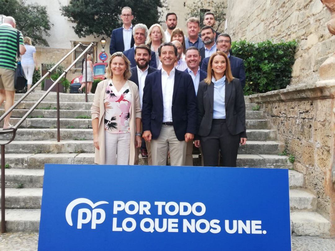 Biel Company y los candidatos del PP Balears