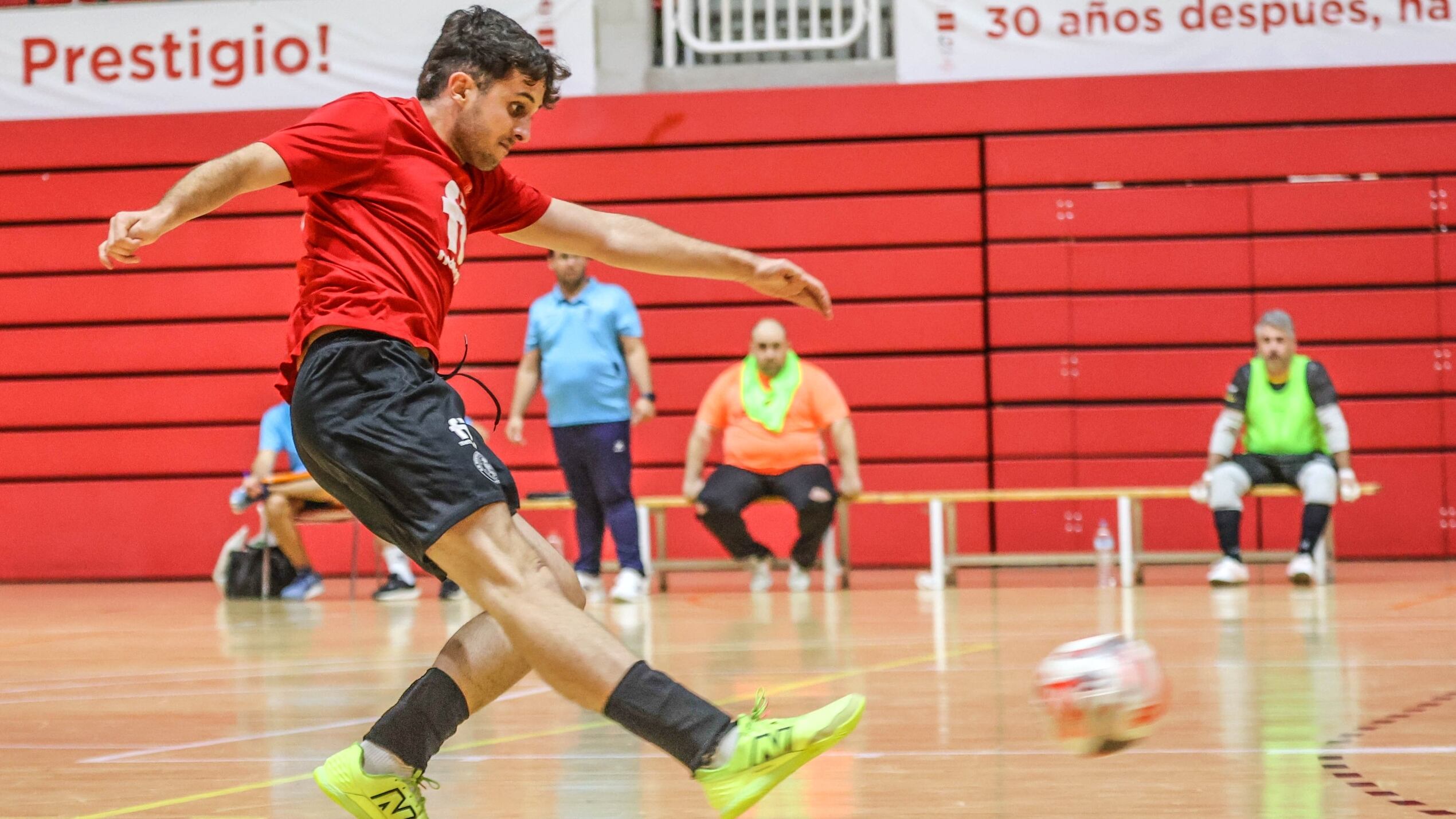 El Nueva Elda no fue rival para el Horadada