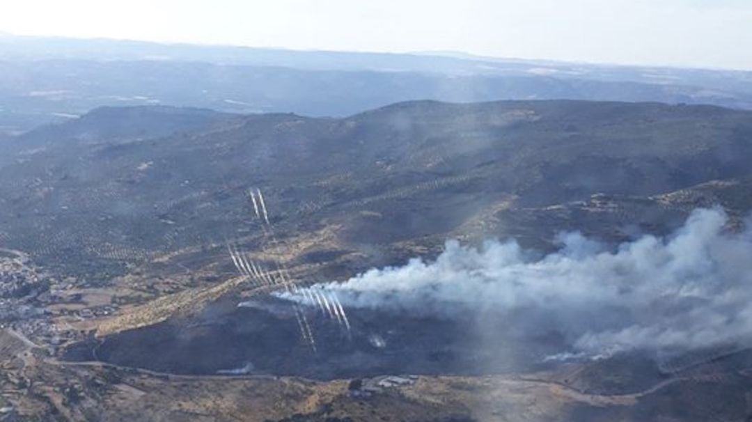 Vista aérea del incendio de Beas de Segura.