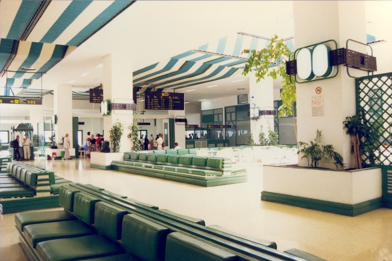 Antiguo aeropuerto de Lanzarote, influenciado por César Manrique.