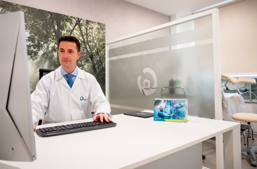 El doctor Gómez en consulta