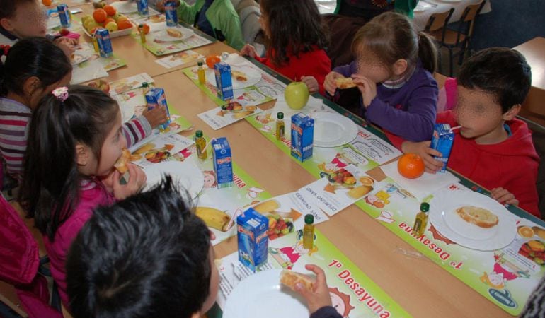 Colmenar enseña a los niños a desayunar sano