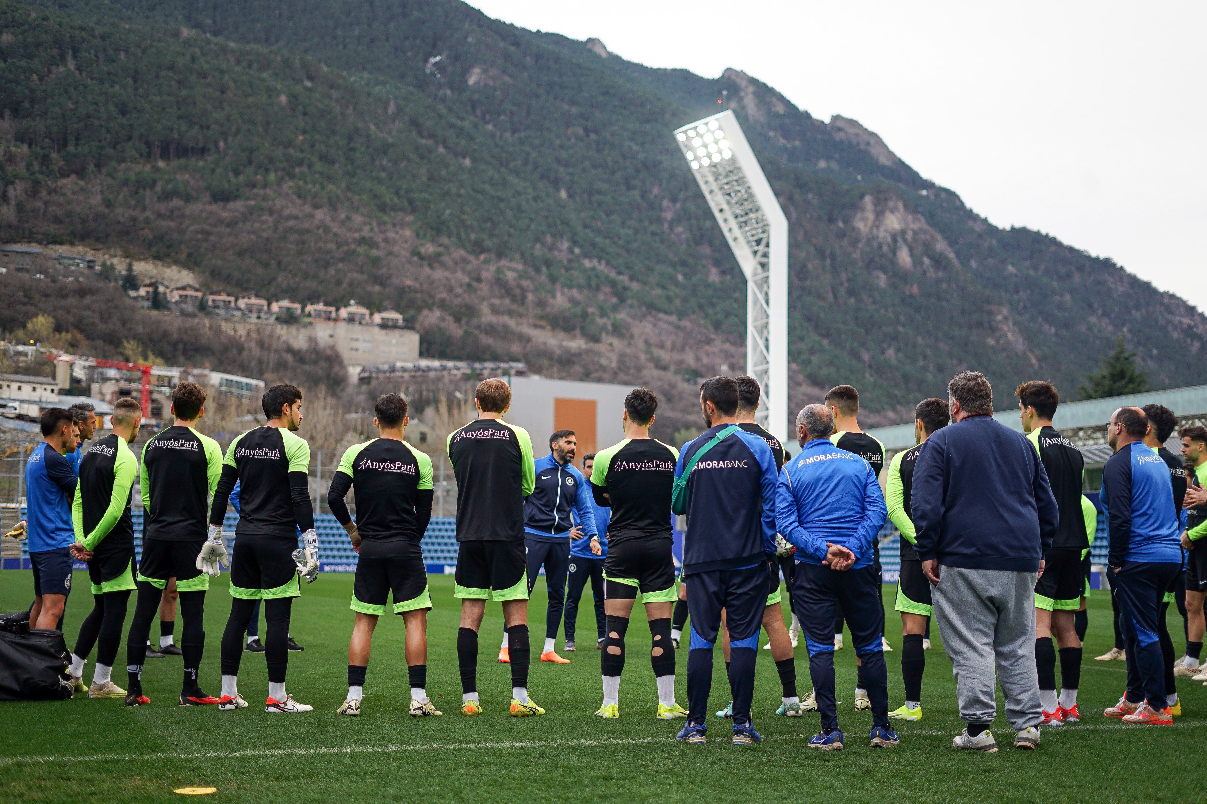 Entrenament de l'FC Andorra a l'Estadi Nacional previ al partit d'avui contra l'Amorebieta.