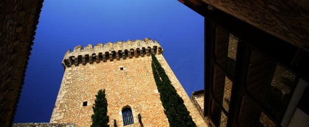 Torre del homenaje del castillo de Alarcón.