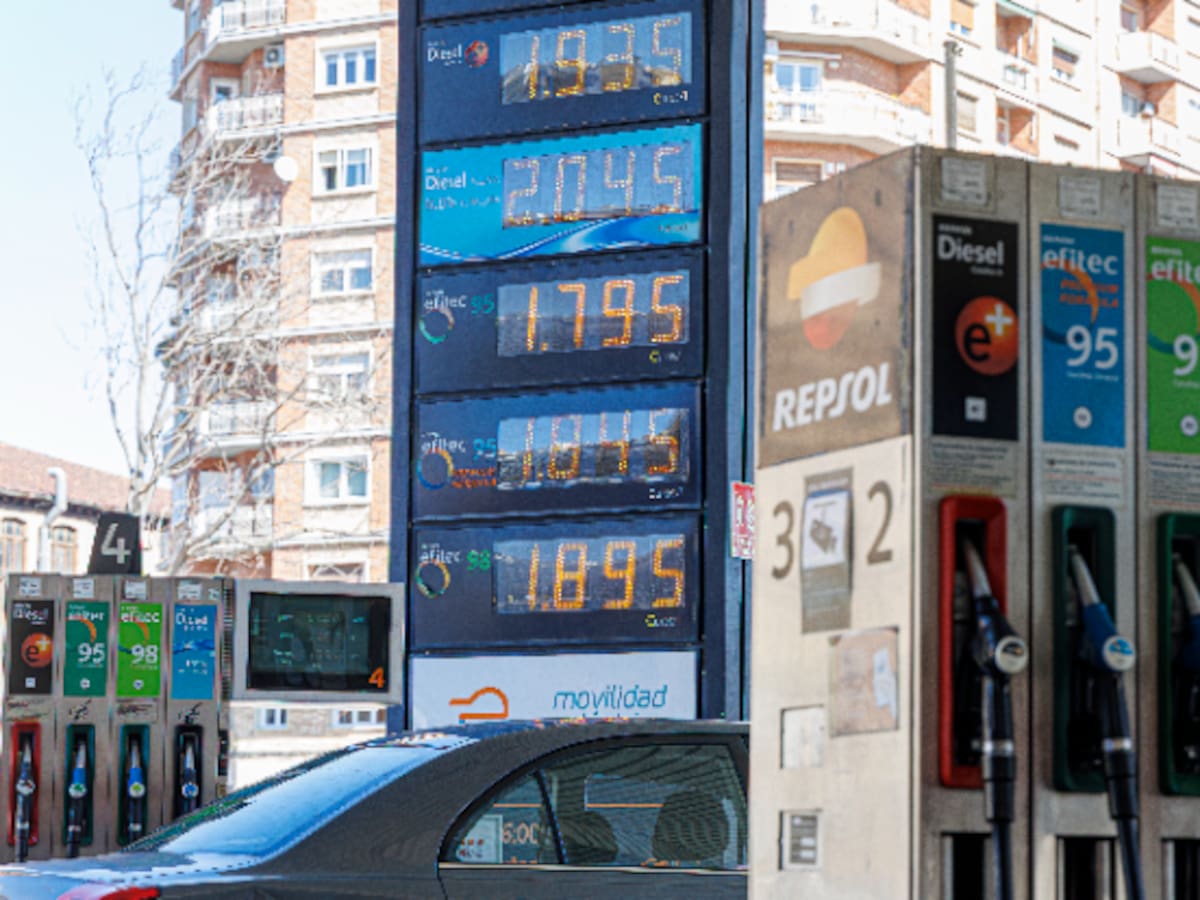 ¿Cuánto vamos a ahorrarnos por llenar el depósito o en la factura de la luz?: las peguntas que deja el plan anticrisis publicado este sábado