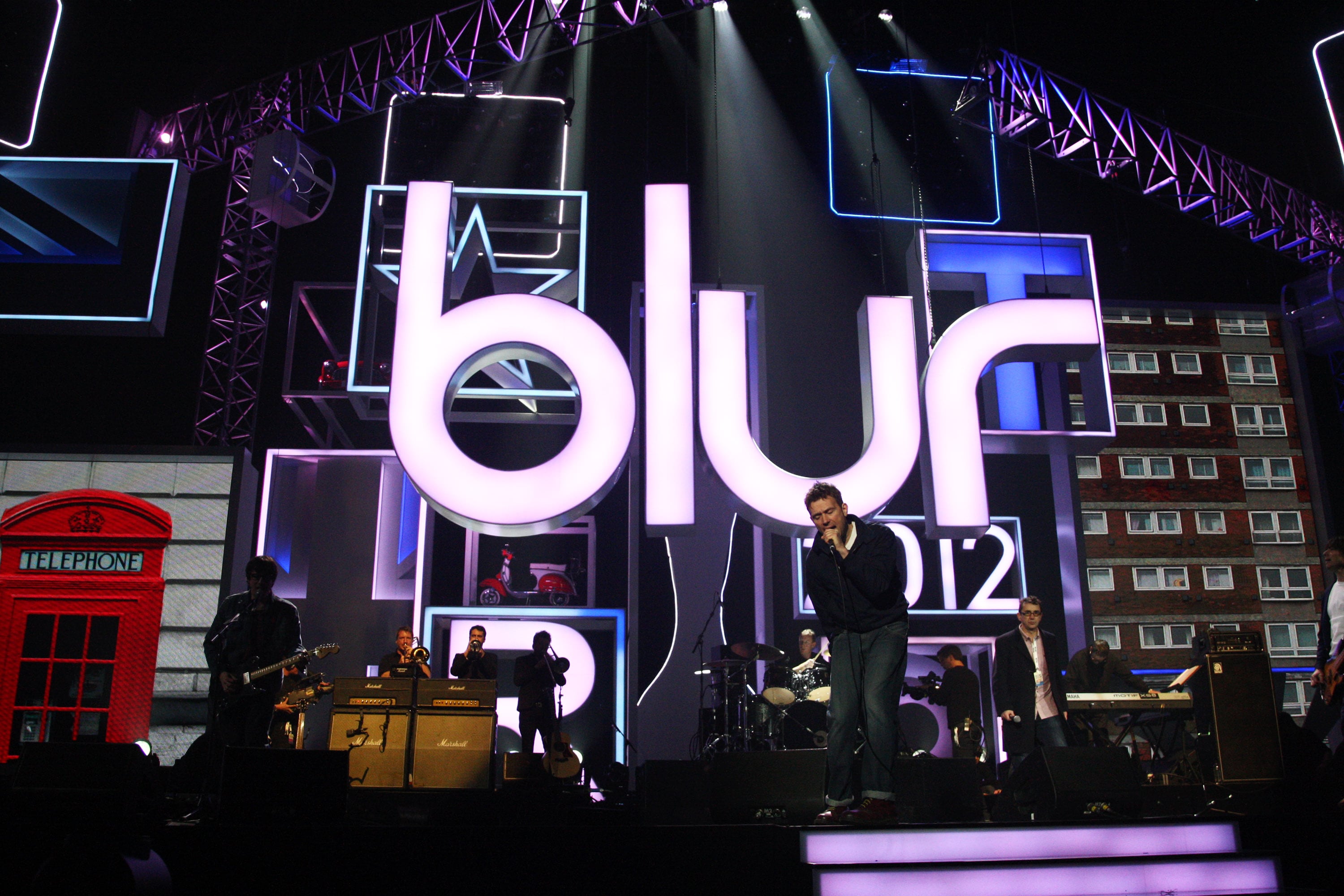 Actuación de Blur en los BRIT Awards de 2012