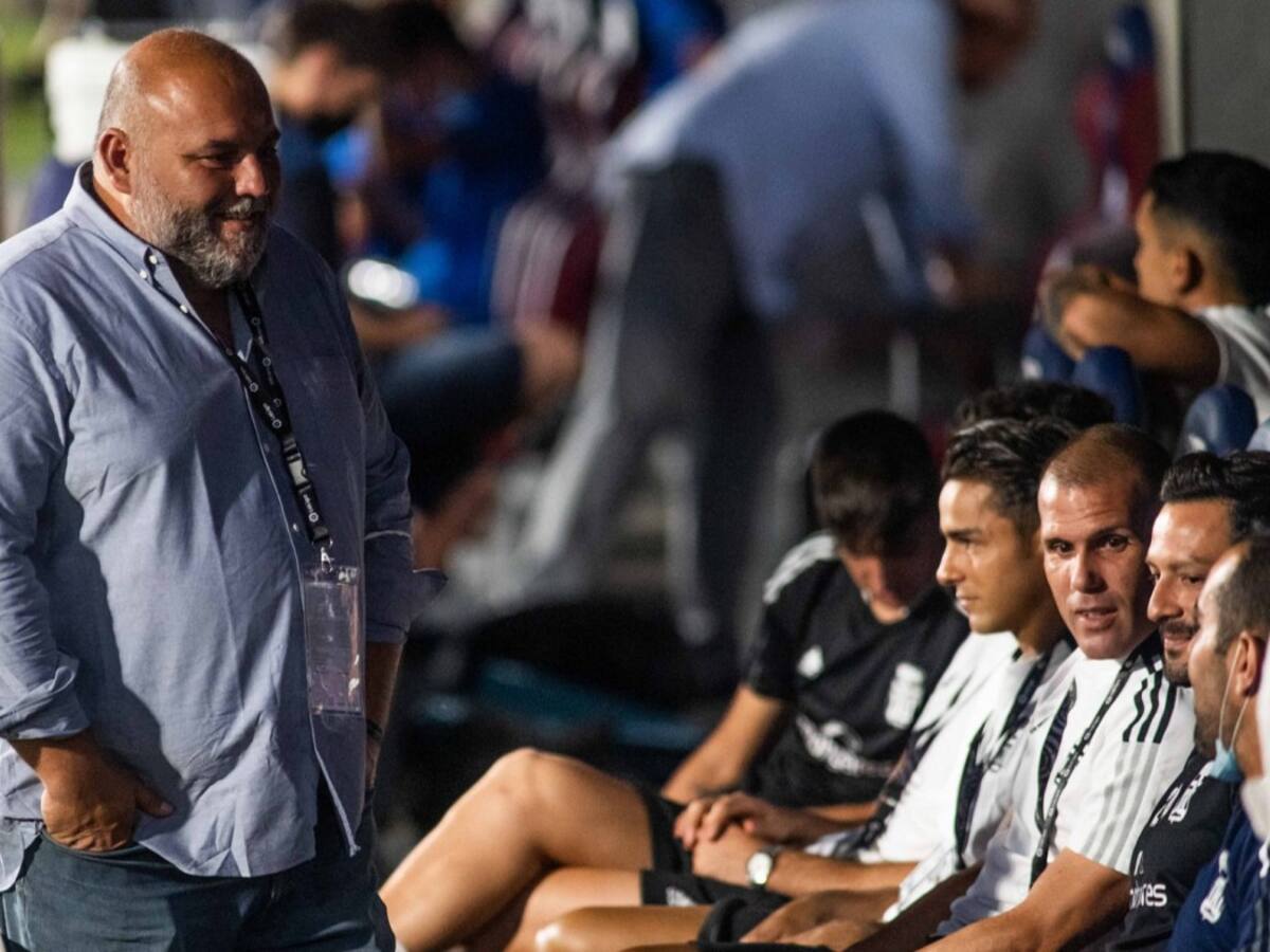 Sánchez Breis: "Solo reforzaríamos el equipo si nos ofrecen algo que consideremos que es irrechazable"